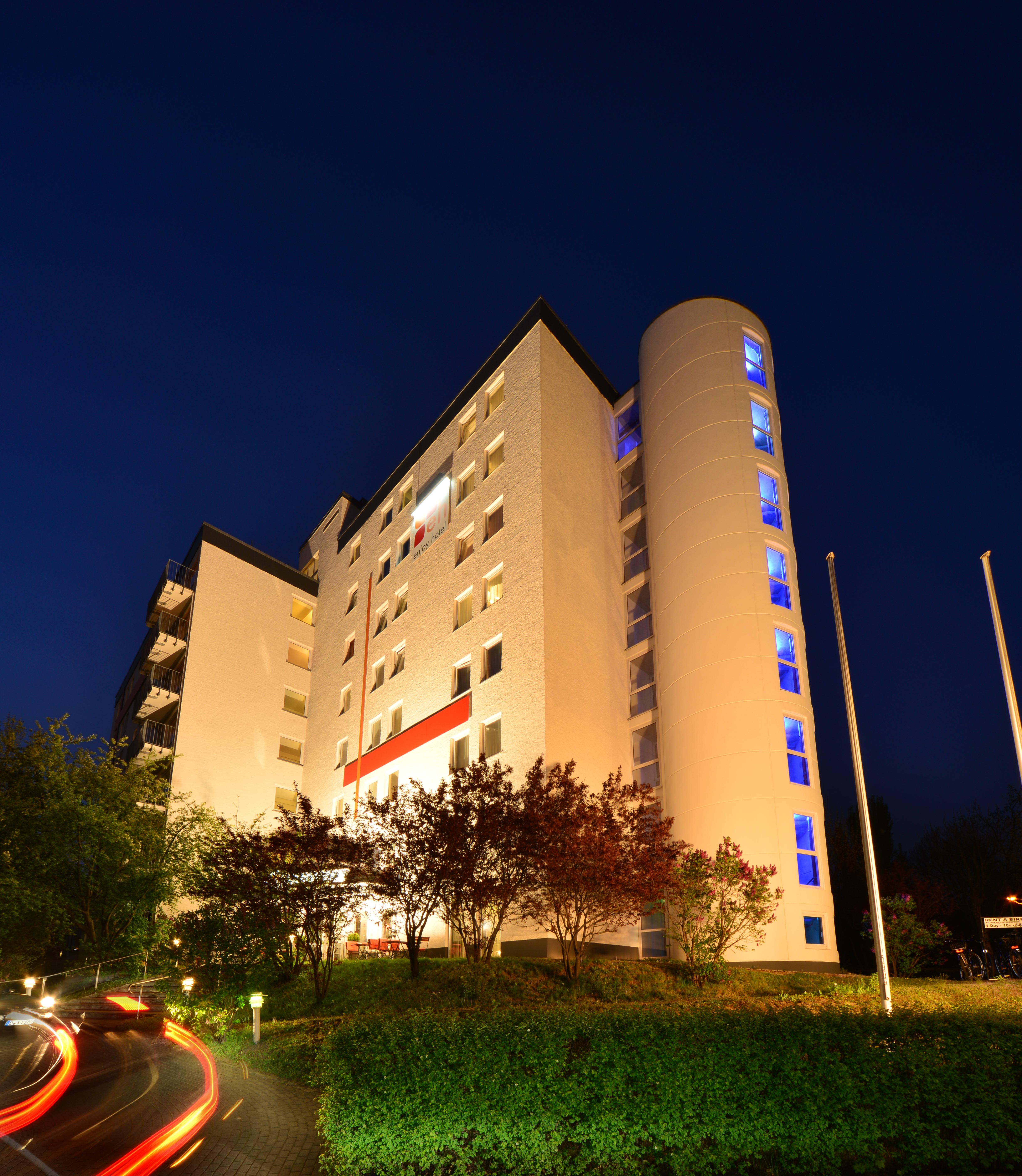 เอ็นจอยโฮเต็ลเบอร์ลินซิตี้เมสส์ Hotel ภายนอก รูปภาพ